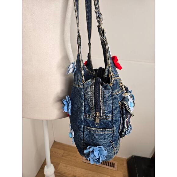 FLR PWR Upcycled Denim Jeans hippie Flower crochet gingham shoulder bag blue red - Picture 14 of 15
